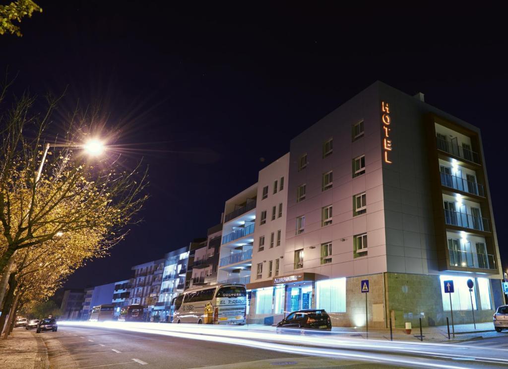 Hotel Azinheira By Ridan Hotels ฟาติมา ภายนอก รูปภาพ